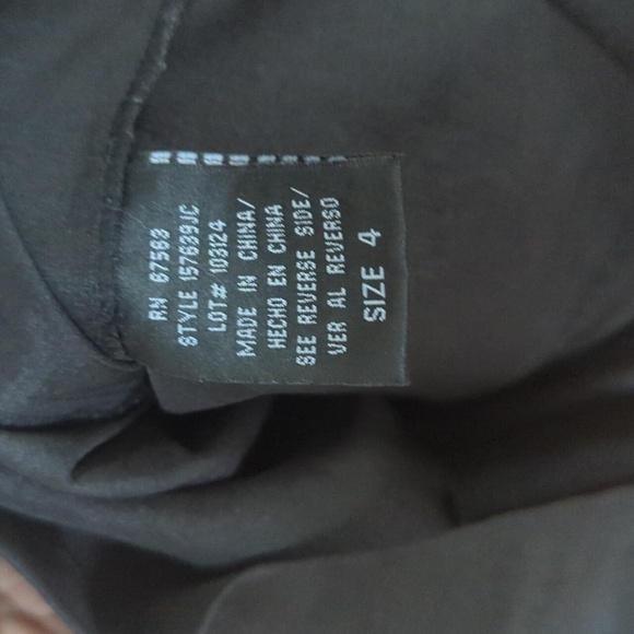 S.L. Fashions Dress Black Ruffle Shoulder Women Size 4 Sleeveless Midi - Picture 4 of 4